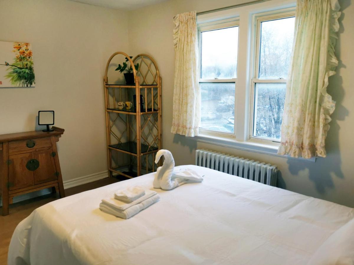 Cozy Private Rm Heart Of North York Free Parking Full Kitchen Close To Downtown Apartment Toronto Bagian luar foto