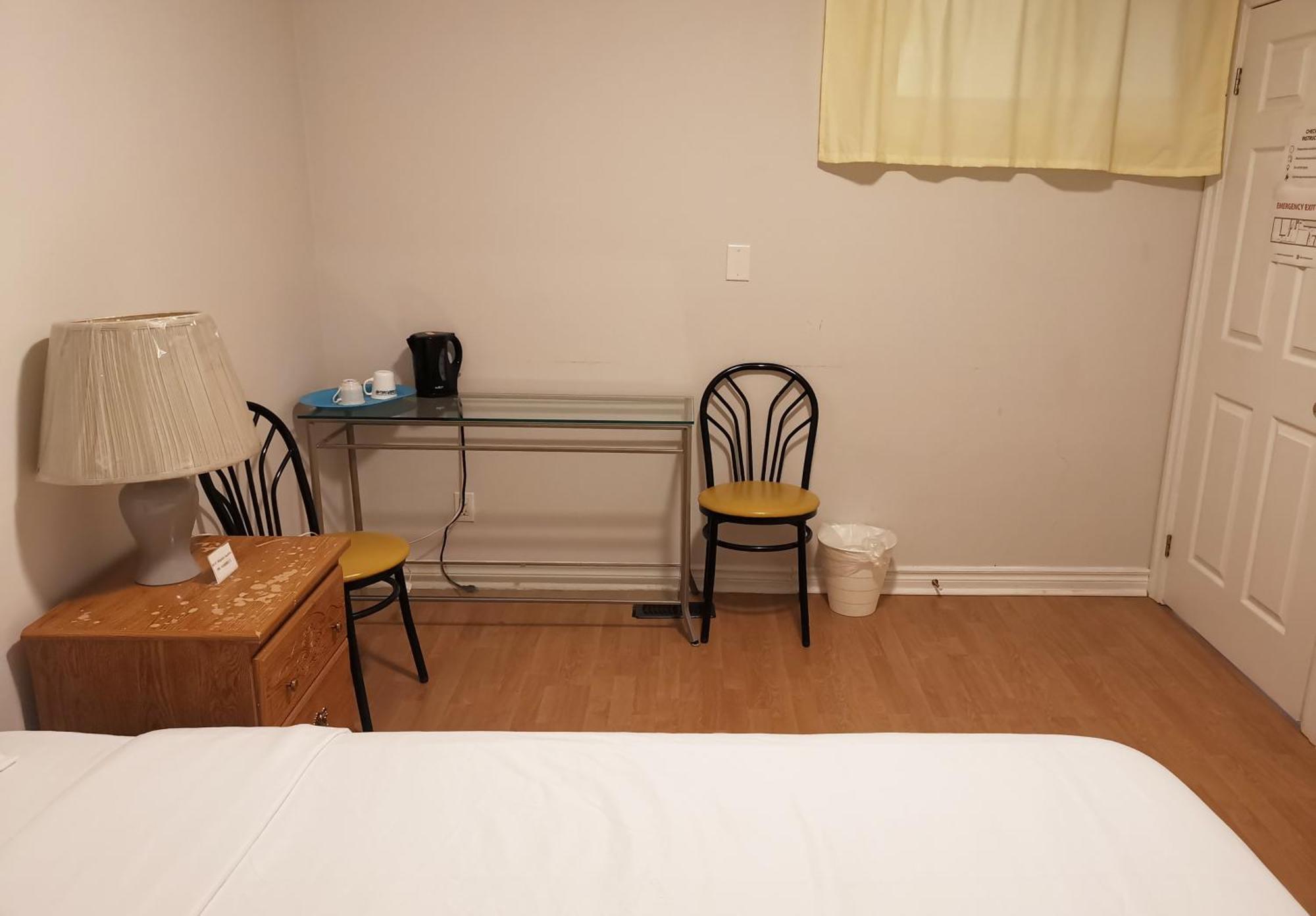 Cozy Private Rm Heart Of North York Free Parking Full Kitchen Close To Downtown Apartment Toronto Bagian luar foto