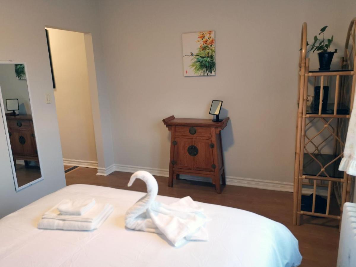 Cozy Private Rm Heart Of North York Free Parking Full Kitchen Close To Downtown Apartment Toronto Bagian luar foto